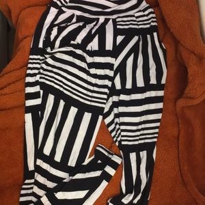 BoHo striped pants with pockets.